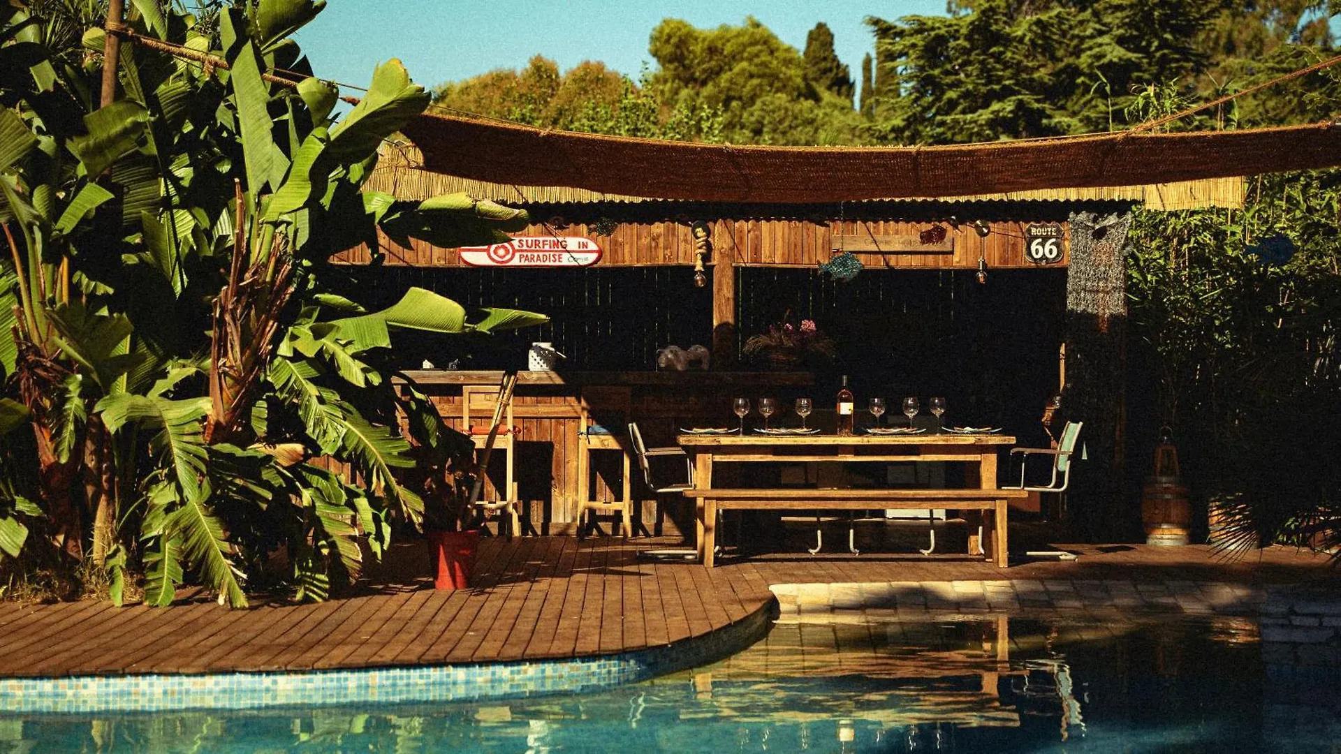 Yourte Jardin Tropicale Piscine - Quatre Murs Et Un Toit 0*, Hyeres France